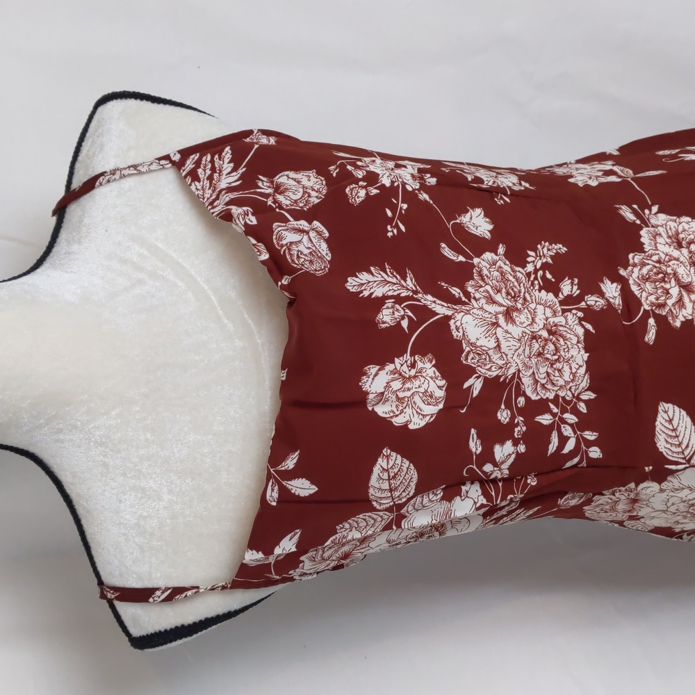 🆕 FLORAL Cowl Neck Burgundy Dress with Back Slit / Medium - Picture 3 of 8